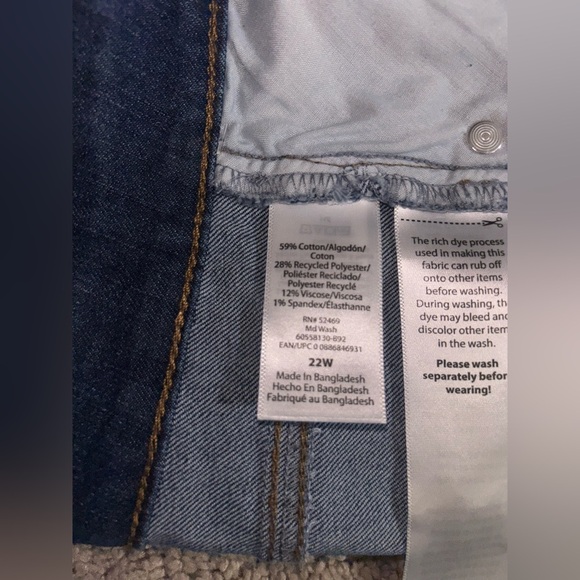 Skinny Ankle Pants 22W-Women's
Plus Size Mid-Rise SOFIA VERGARA - Picture 13 of 16